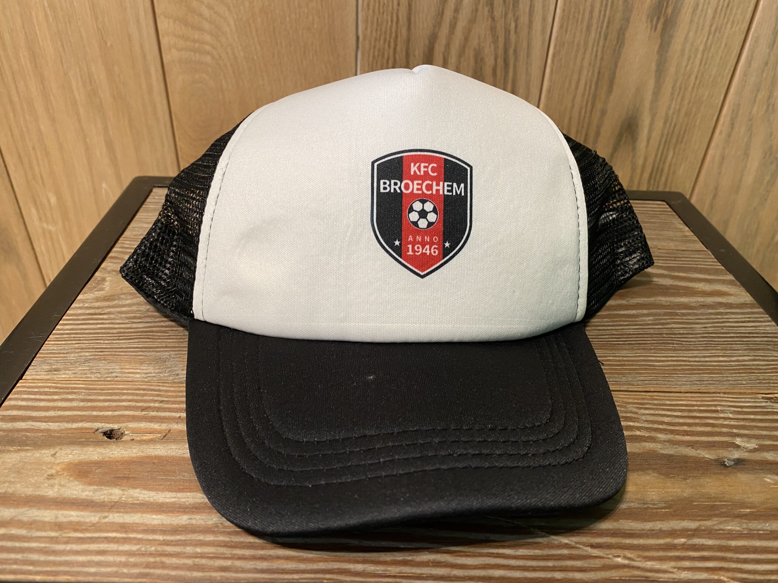 Pet borduren voor voetbalclub